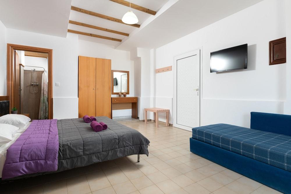 Marietta Hotel Apartments 帕斯蒂达 外观 照片
