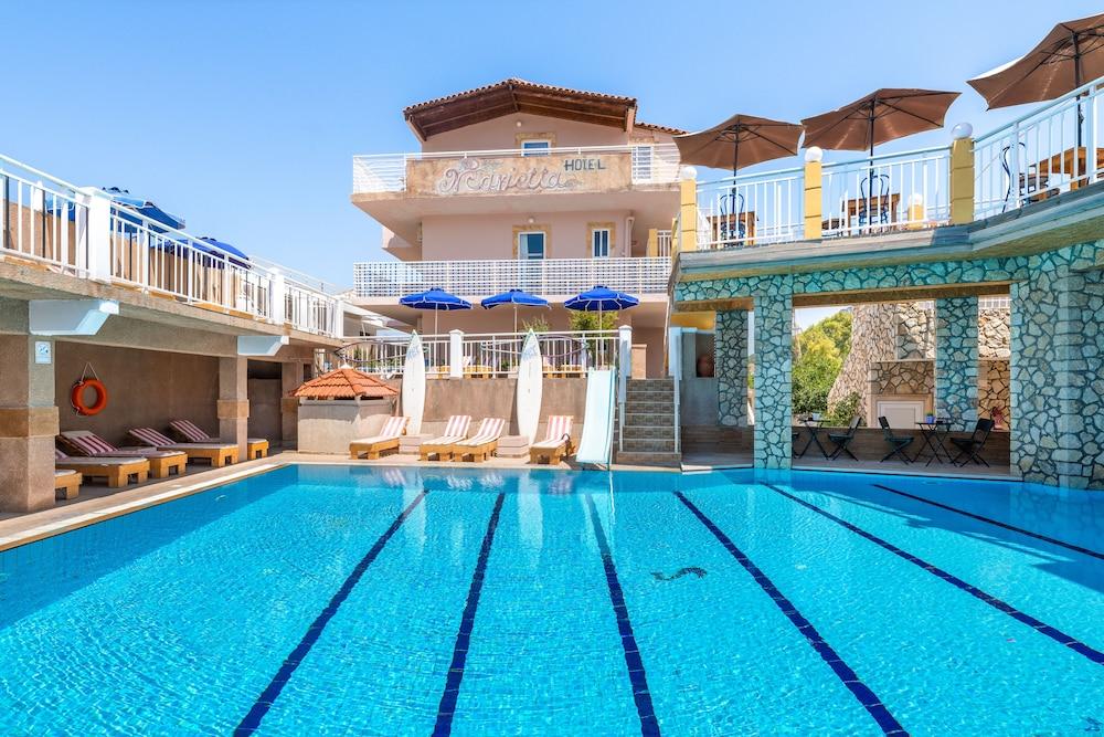 Marietta Hotel Apartments 帕斯蒂达 外观 照片
