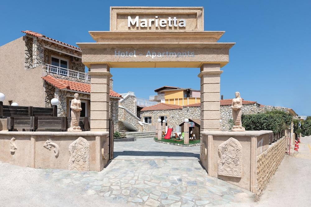 Marietta Hotel Apartments 帕斯蒂达 外观 照片