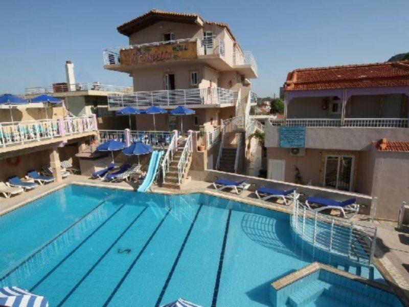 Marietta Hotel Apartments 帕斯蒂达 外观 照片