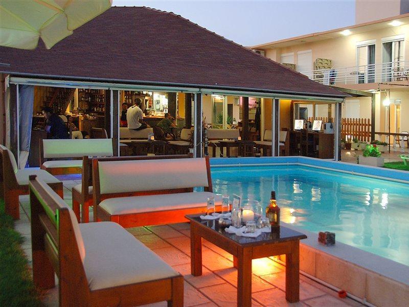 Marietta Hotel Apartments 帕斯蒂达 外观 照片
